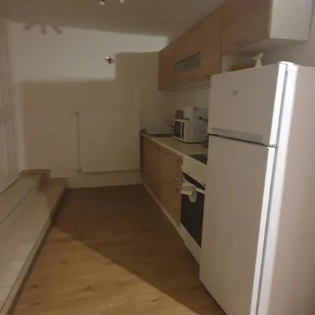 Darnay Apartmanhaz *