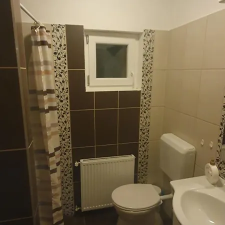 Lägenhet Darnay Apartmanhaz